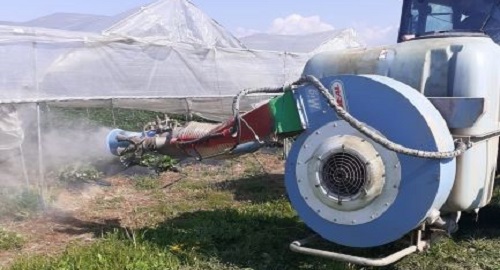 Demonstracija zaštita jagode u plastenicima ekološki prihvatljivim preparatima metodom zamagljivanja (aerosol)