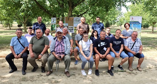 Održana demonstracija 'Monitoring i metode suzbijanja orahove muhe u trajnim nasadima oraha'