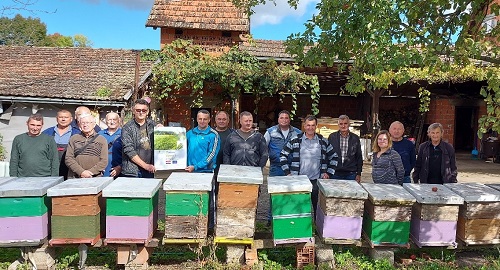 Kontrola i suzbijanje bolesti pčela - praktični prikaz